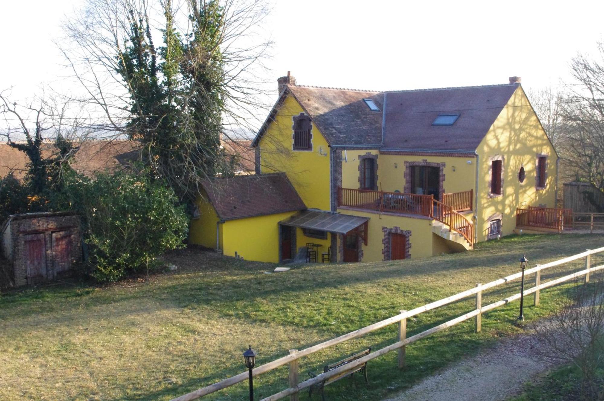 Logis-Hotel Restaurant Auberge Les Vallees Du Perche Vichères Eksteriør billede